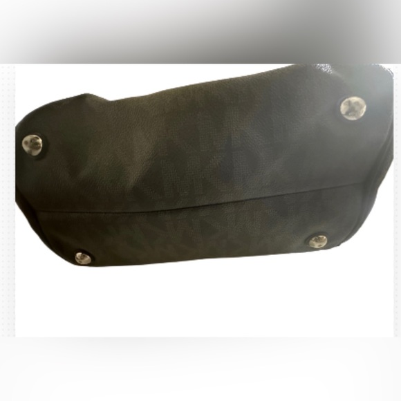 ✨MK Handbag - Picture 3 of 3